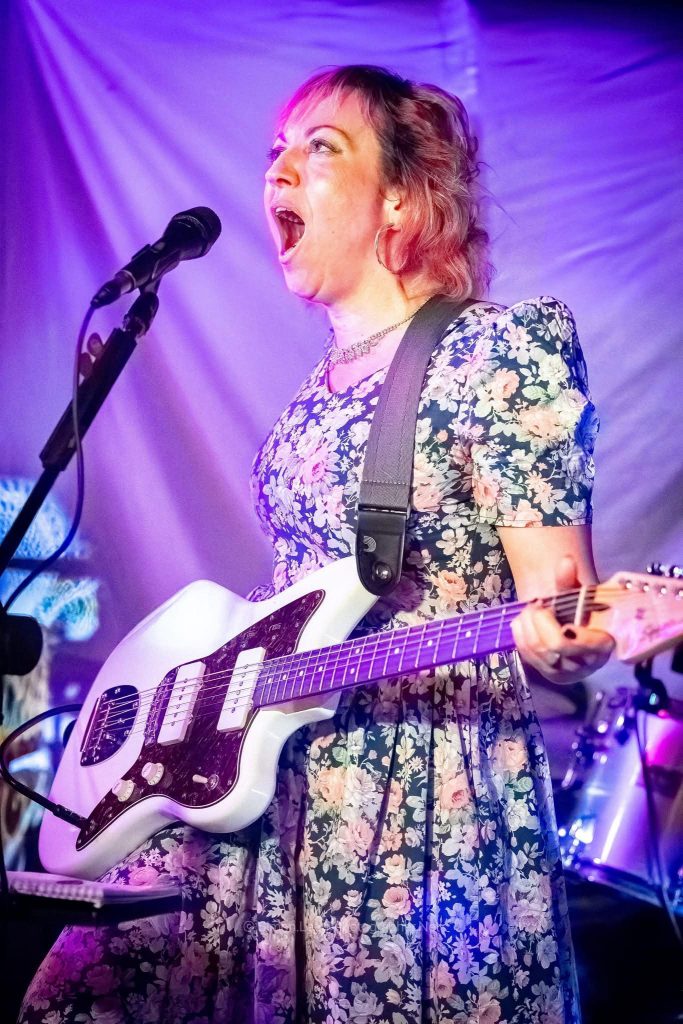 Two Tonne Machete, the band live